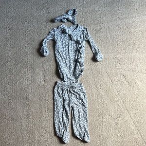 Posh peanut snap front kimono set with matching headband